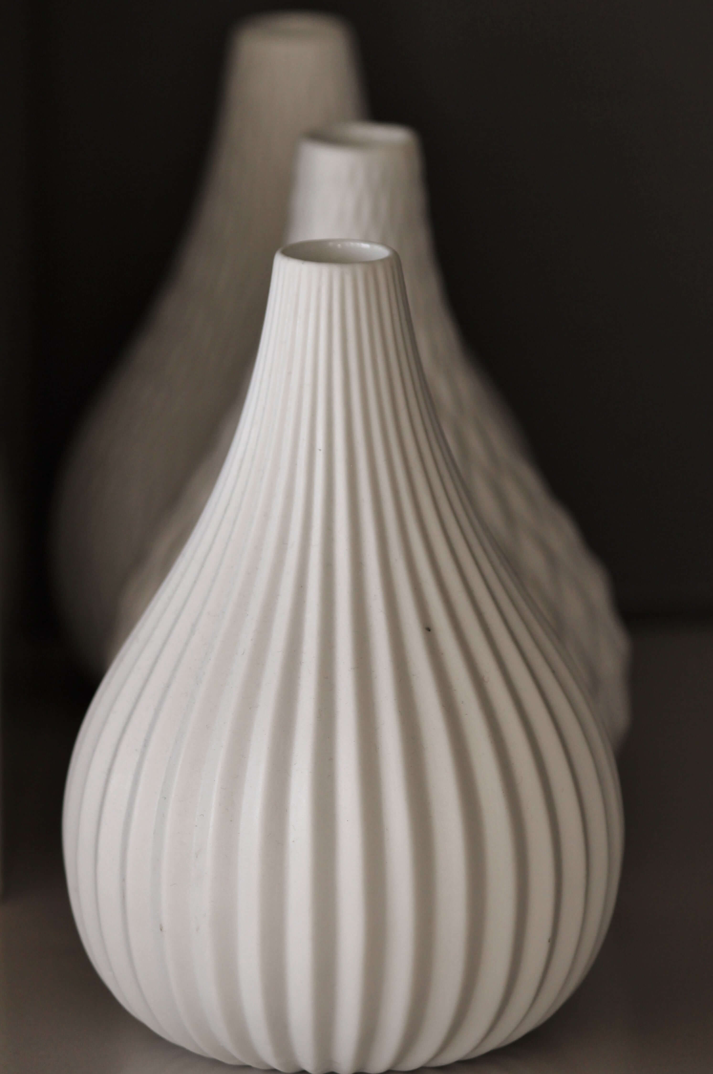 White Vase Decoration Pattern Ceramic Lamp